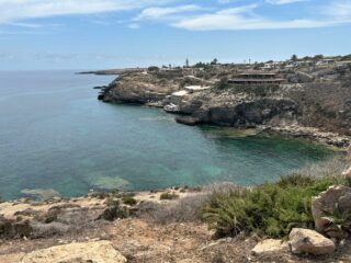 2. Cala Greca: Uno straordinario rifugio di tranquillità