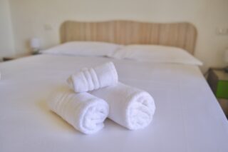 Vacanze a Lampedusa: sentiti a casa tra i colori e l’accoglienza di Casa Lipadusa